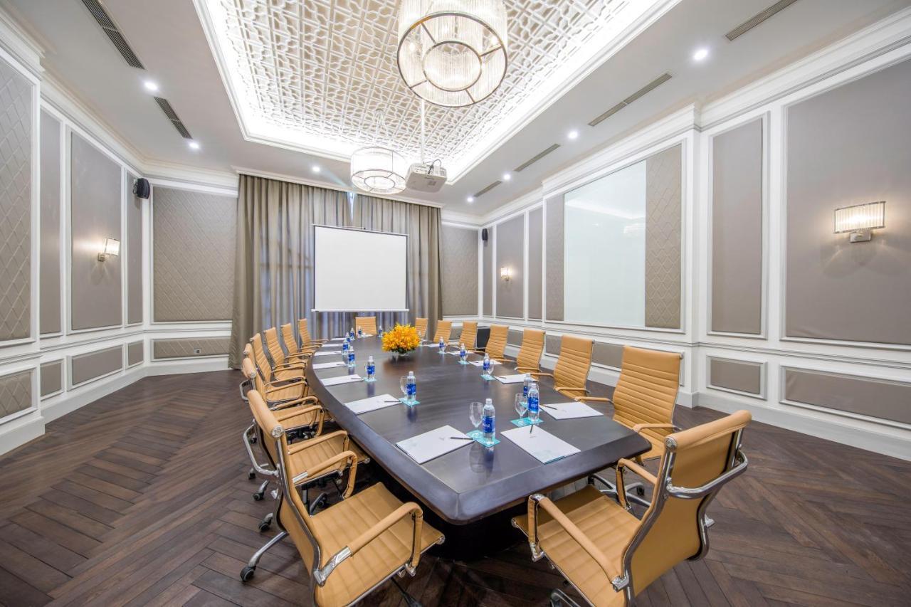 Melia Vinpearl Cam Ranh Beach Resort מראה חיצוני תמונה